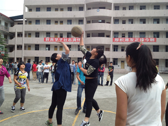 雅安市职业高级中学图片、照片